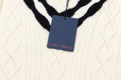 L's striped striped V-neck sweater sweatshirt