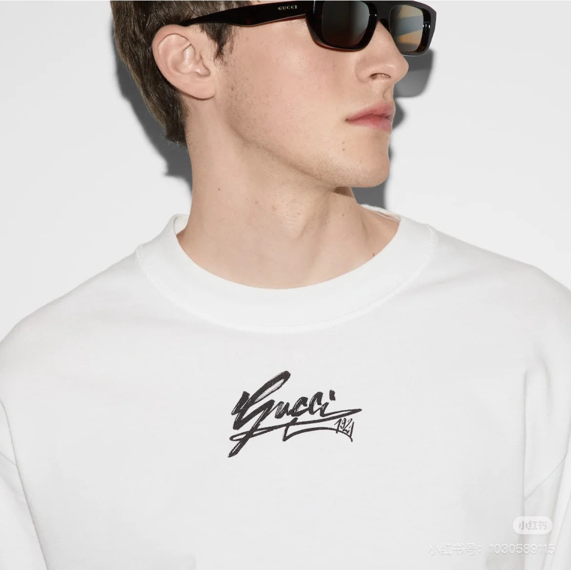 G's three-dimensional printed signature sweatshirt