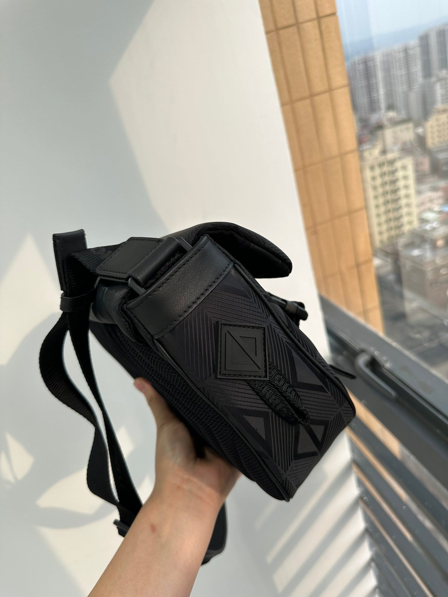 D's Grid Style Logo Bag