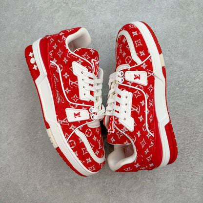 L's Red All Over Logo Confortable Sneakers