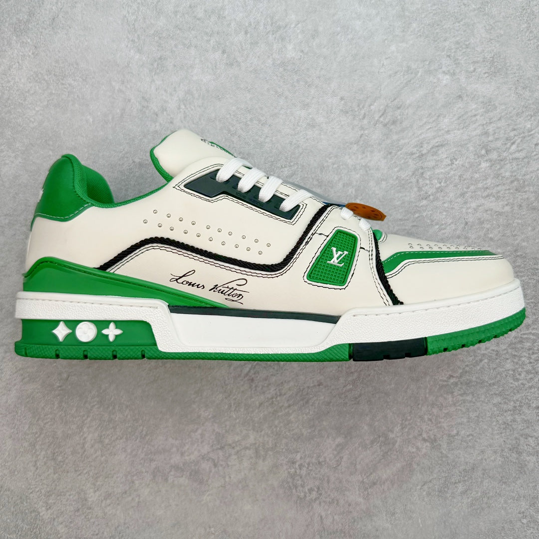 L's Green Shiny Leather Sneakers