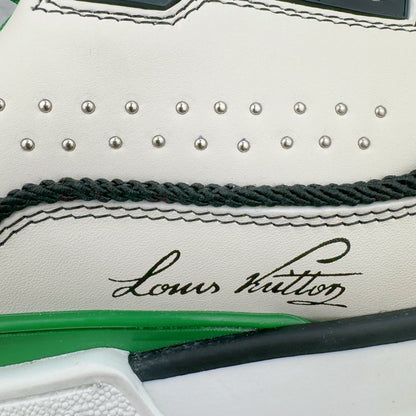 L's Green Shiny Leather Sneakers