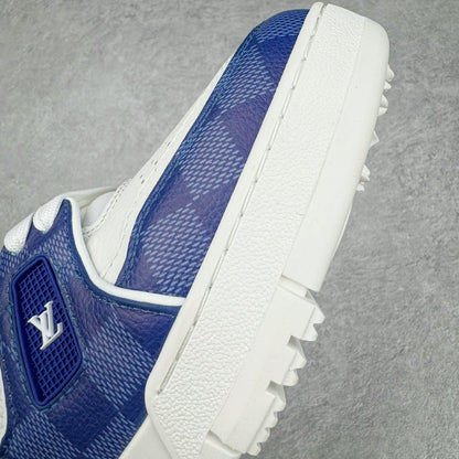 L's Blue Grid Figure Leather Sneakers