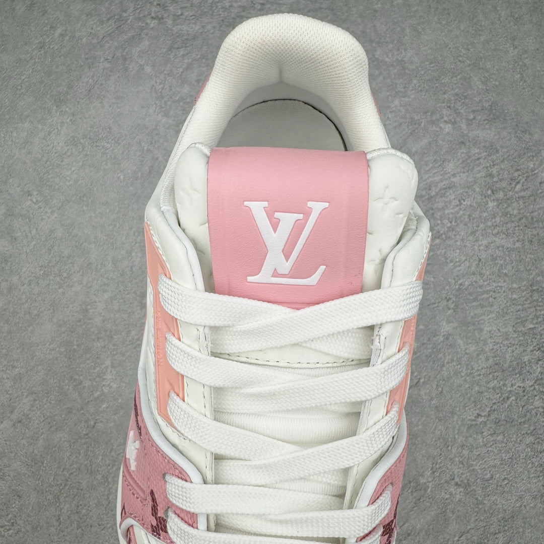 L's Pink With White Pattern Confortable Sneakers