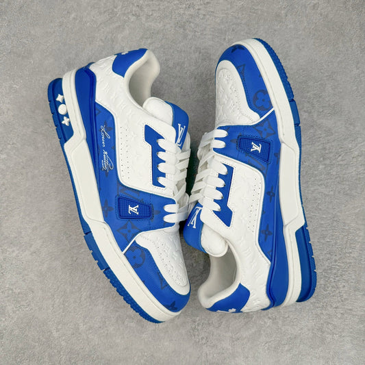 L's Sky Blue And White Pattern Sneakers